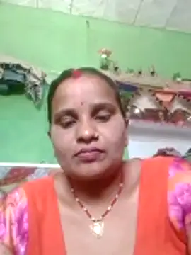 Shivani09900 webcam