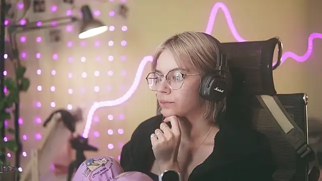 alyssa_sweet webcam