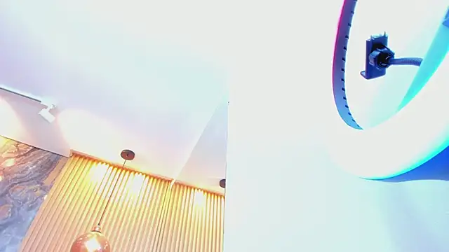 ella_harper webcam