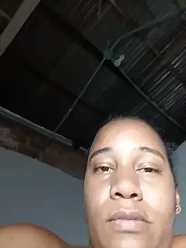 EbonyHorrny webcam