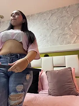 MiaFarkash webcam