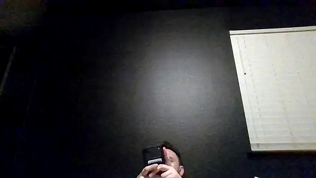 Tallhungcloudyyy webcam
