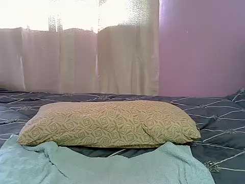 1ThirstyKitty webcam