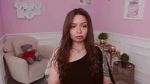 LucySkilar webcam