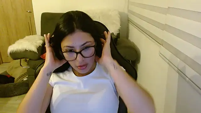 Mia_Paradis