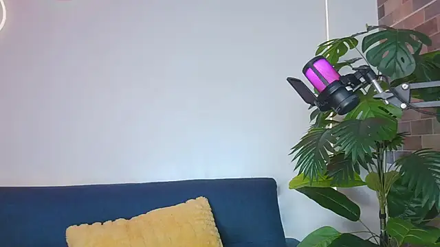 luna_valen webcam
