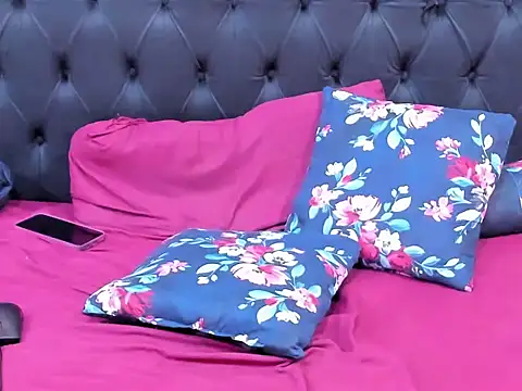 BustyBoobs67 webcam