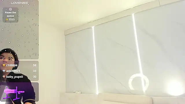 dakota_tucci webcam