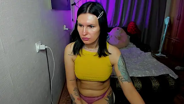 monica__elder webcam
