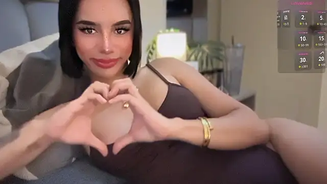 youngstunnagirl webcam