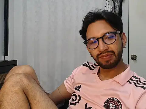 thomass1018 webcam