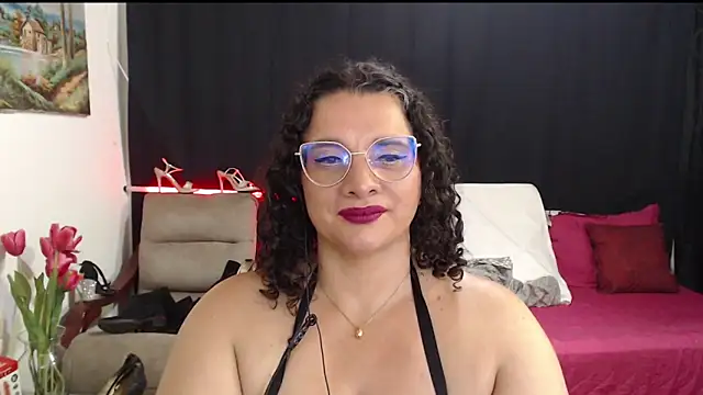 Aleja_Gonzales webcam