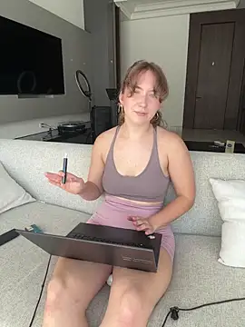 Sarahhh_xxx webcam