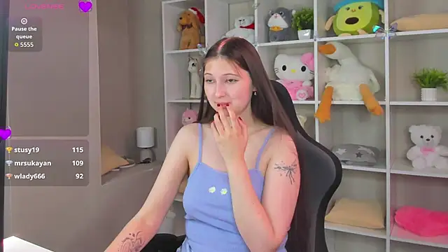 Ella_Burns webcam