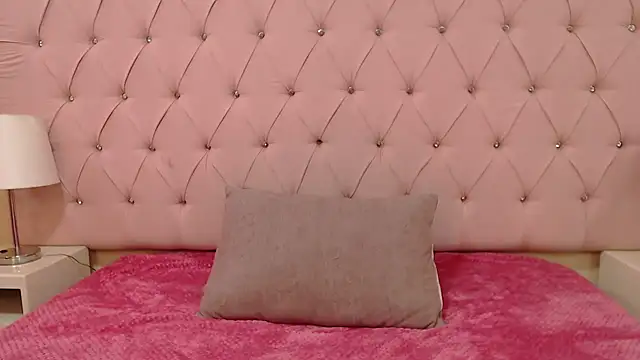Issaa_Tyler webcam