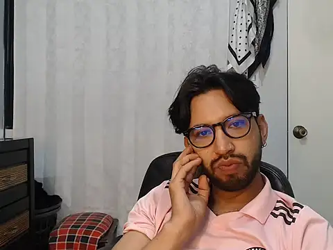 thomass1018 webcam