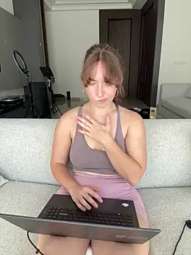 Sarahhh_xxx webcam
