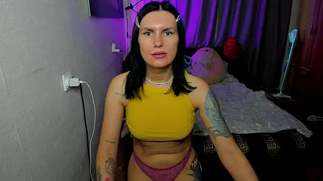 monica__elder webcam