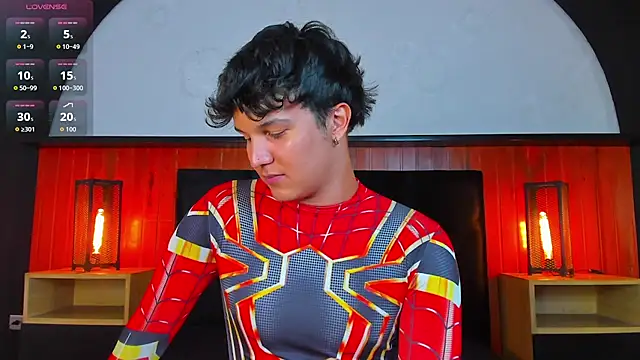 Leo_Savage_ webcam