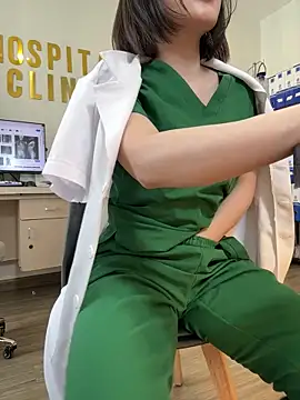 Secretly_masturbating