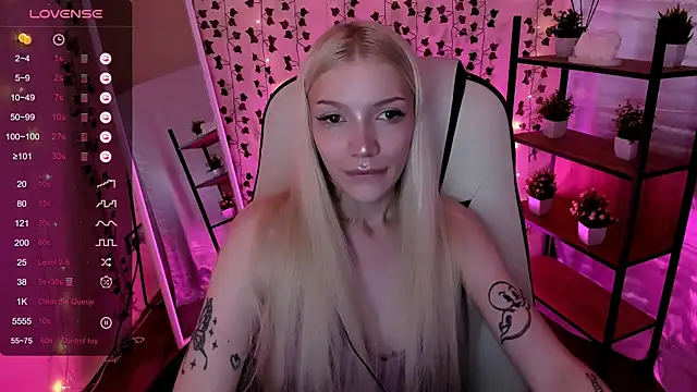 AnyaTaylor_ webcam