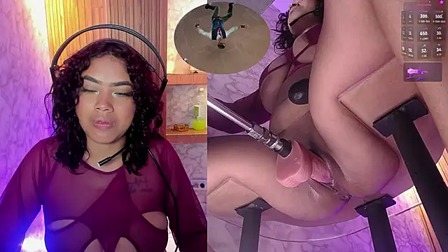 NinaCapelli webcam