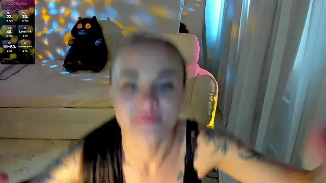 Black_Dollarss webcam
