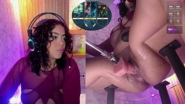 NinaCapelli webcam