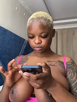 SexxyLunar webcam