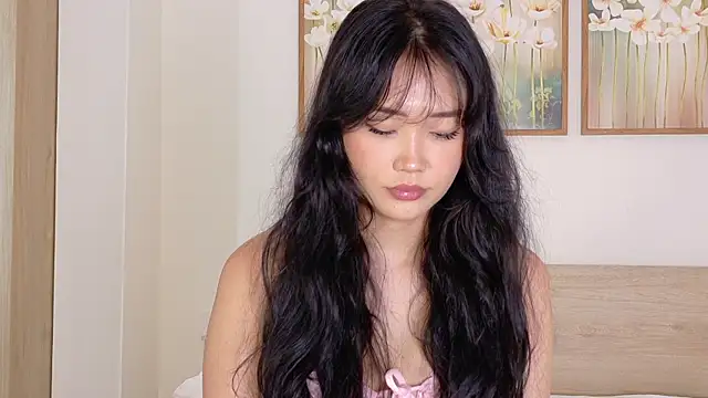 pinkyblooom webcam