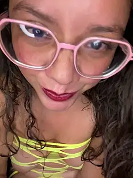 Vivi_Kvsh webcam