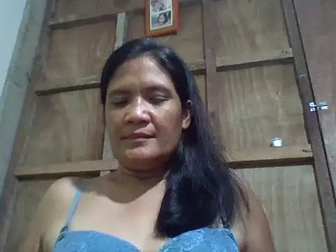 PinayZaira webcam