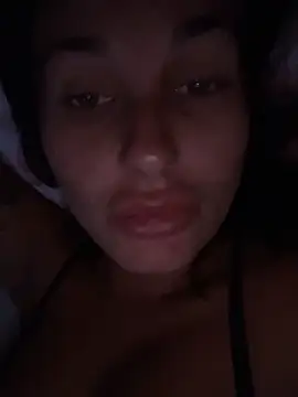 Rosieredxox webcam