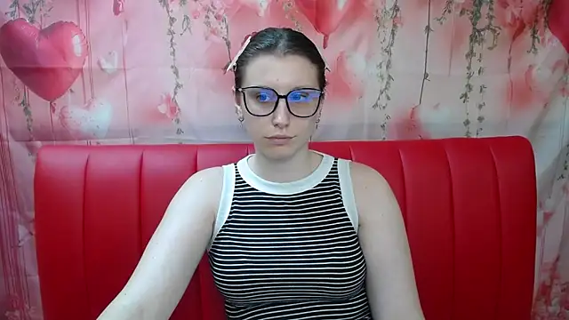LilianaShine webcam