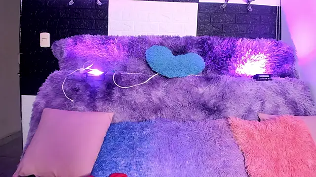 SofiiaCutee webcam