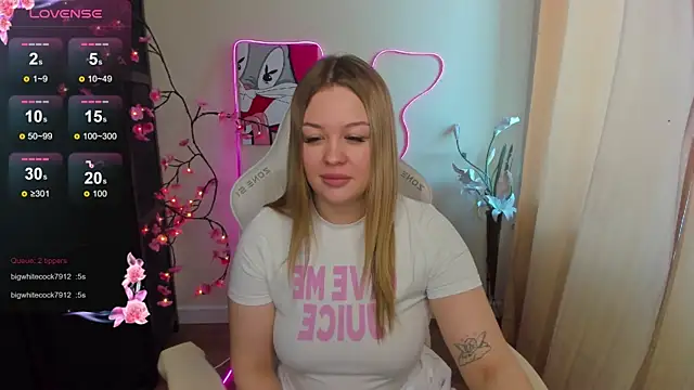 AmeliePeach webcam