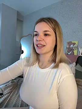 KimEvanss webcam