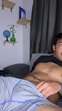 Ugh_Manux webcam