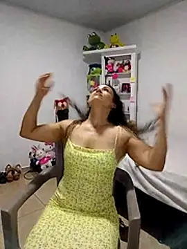 bella-diaz webcam