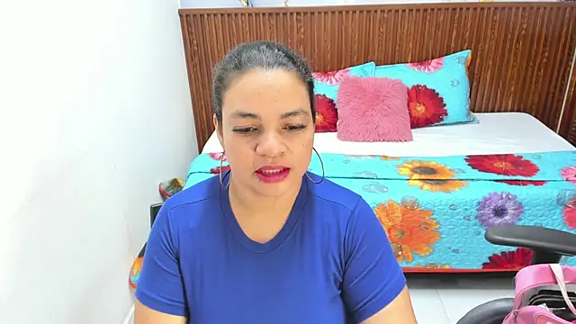 Cloe_35 webcam