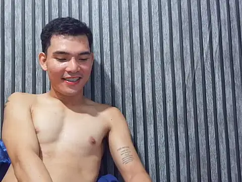 divesomnibus (M young) - who is the first person can make me cum