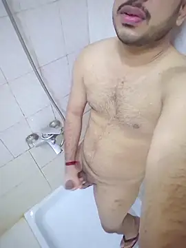 vishnuvinod_india (M young) - Cumming infront of random girl in dubai