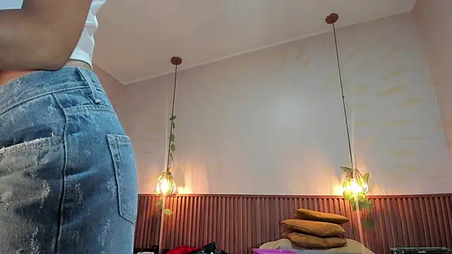 daphne_courtis webcam