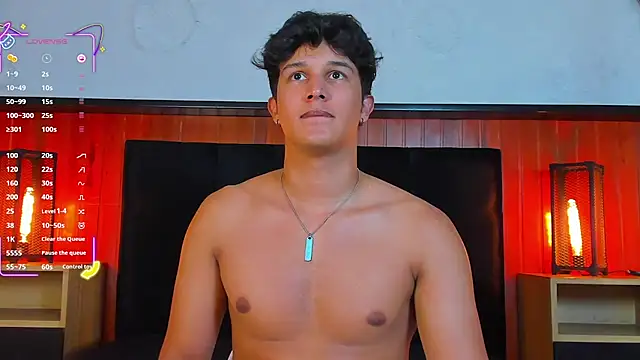 Leo_Savage_ webcam
