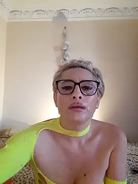LunaBlaise webcam