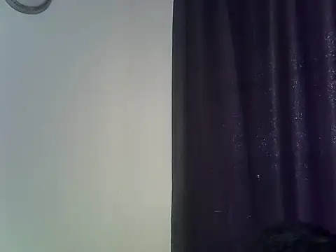 Luna_en_Gee webcam