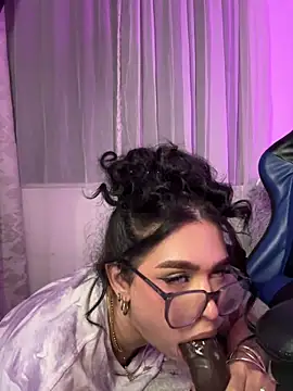 Samantha_Bernardo webcam