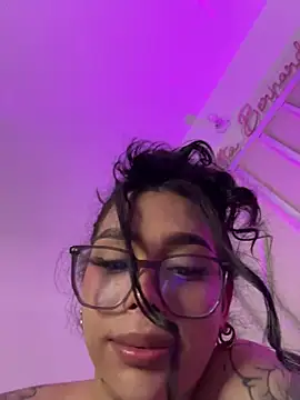 Vyna - Trans webcam sex chat