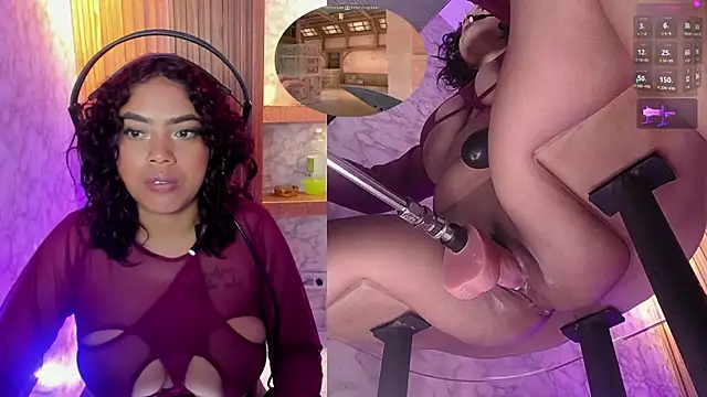 NinaCapelli webcam
