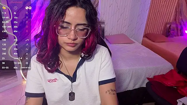 kristen_tay webcam